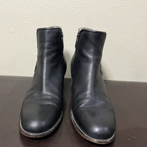 Aquatalia Women’s Ankle Boot Black Leather Side Zip Up Buckle Size 11 - Picture 3 of 11